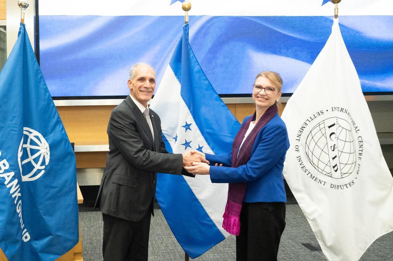 Presidente Nasry Asfura oficializa la reincorporación de Honduras al CIADI en el Banco Mundial