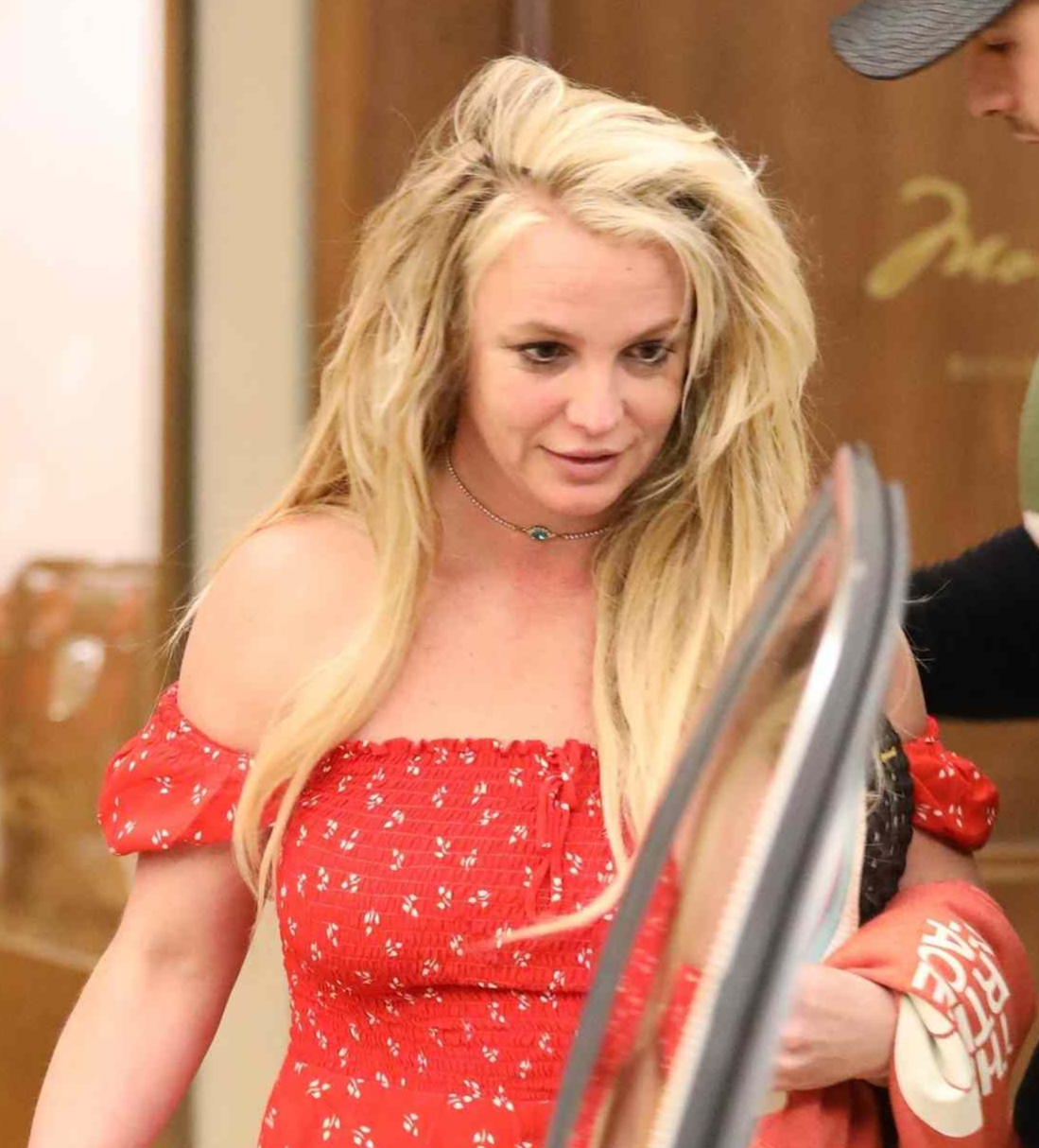 Britney inicia rehabilitación tras su arresto por conducir bajo los efectos del alcohol y las drogas