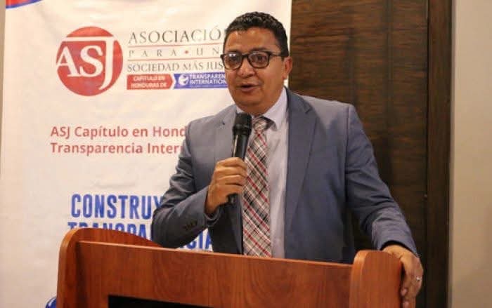 Carlos Hernández: “Nadie está por encima de la ley” y pide juicio político público y con garantías para Marlon Ochoa