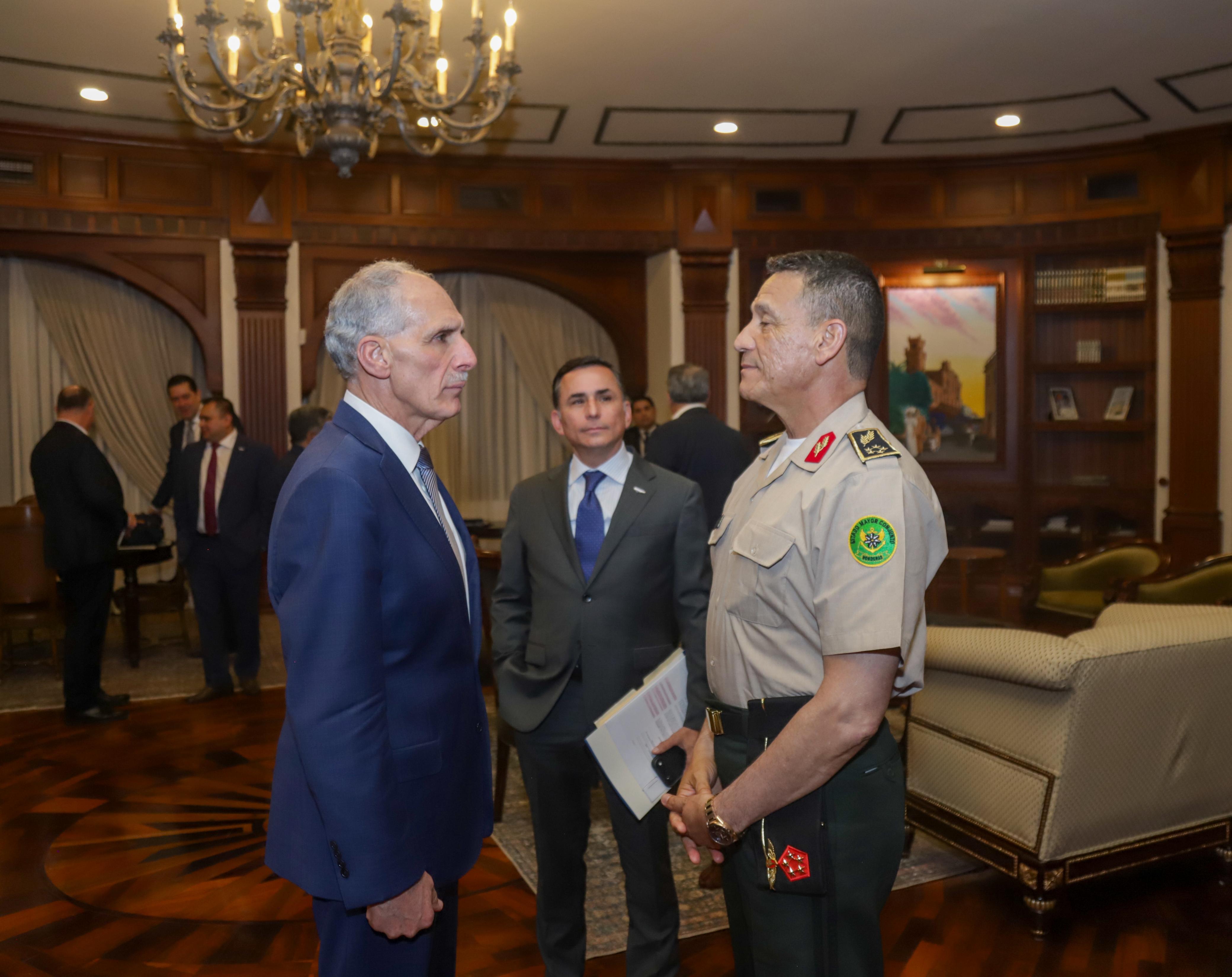 CNDS acuerda reestructuración de la estrategia de seguridad y ordena la cancelación de la Dipampco