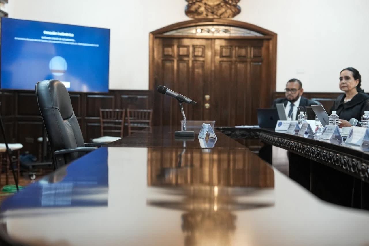 Consejero Marlon Ochoa no acude a audiencia de juicio político y cuestiona imparcialidad de la comisión