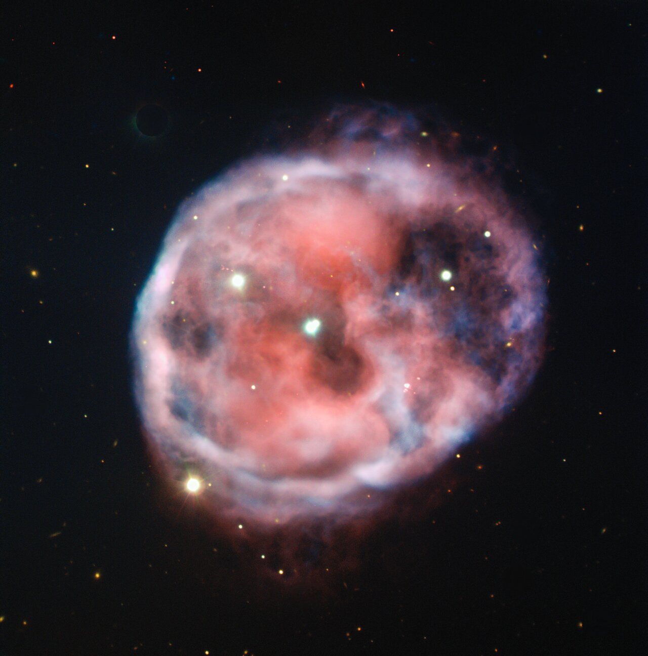 El Telescopio James Webb revela la impresionante imagen de la Nebulosa Cráneo