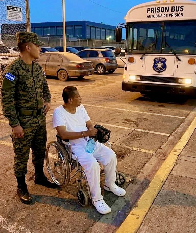 En las próximas horas el apóstol Chago vuelve a su tierra tras ser liberado en El Salvador