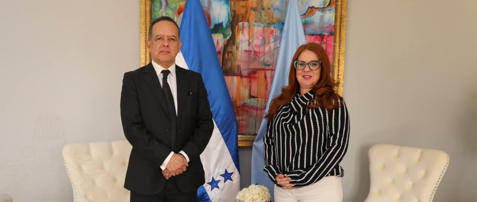 Encuentro entre Cancillería y OACNUDH refuerza agenda de derechos humanos en Honduras