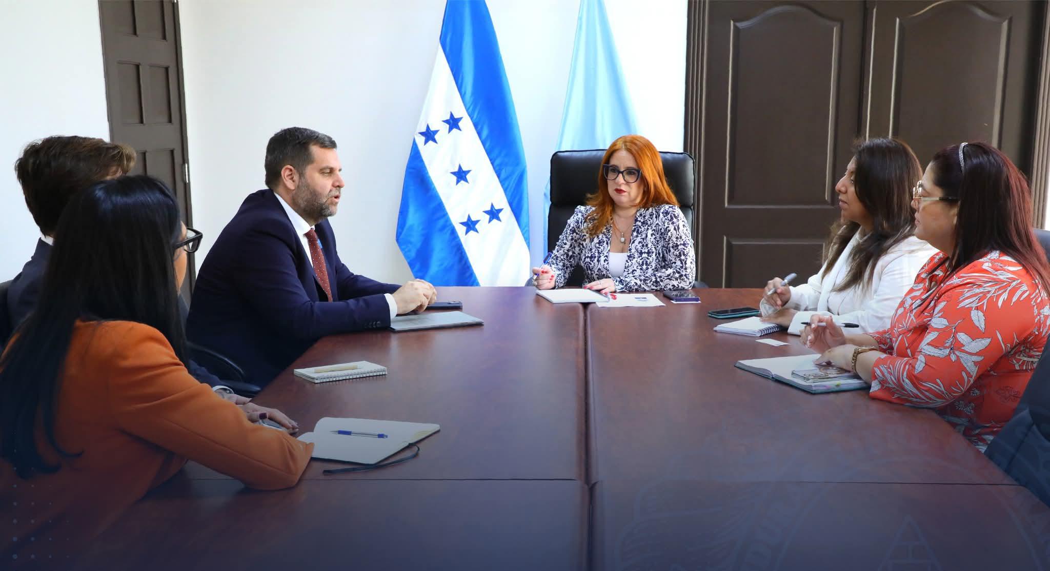 Gobierno de Honduras fortalece cooperación con el PNUD para impulsar MiPymes y financiamiento para el desarrollo