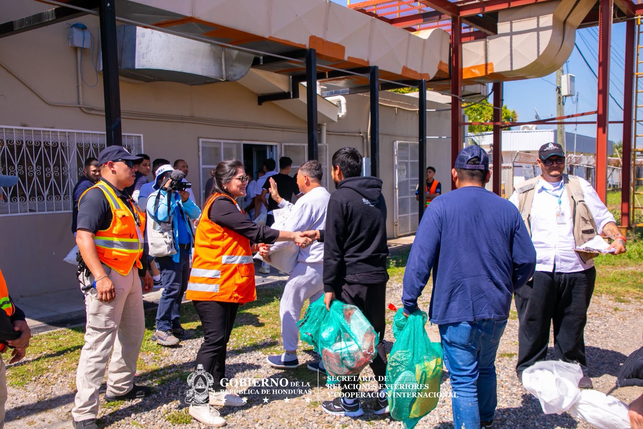 Gobierno fortalece atención y apoyo a hondureños retornados
