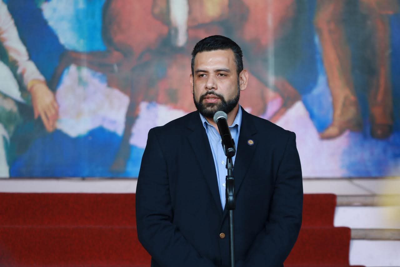 Gobierno pide suspender asambleas médicas y reitera llamado al diálogo para no afectar servicios de salud