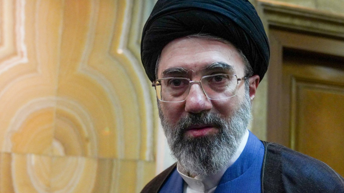 Jamenei asegura que Trump firmó acuerdo con Irán "por desesperación"