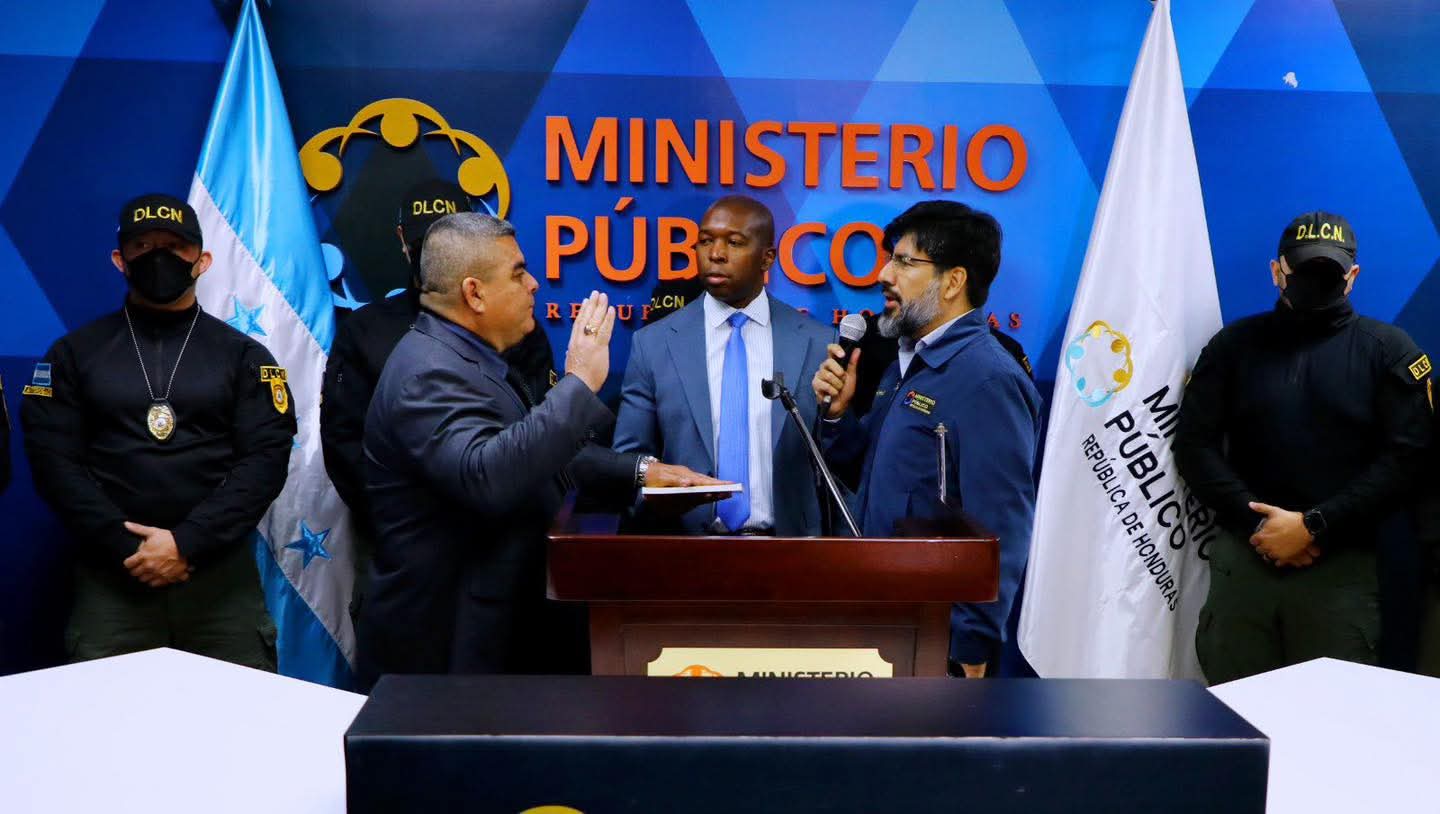 Johel Zelaya nombra a Ramiro Muñoz al frente de la lucha contra el narcotráfico