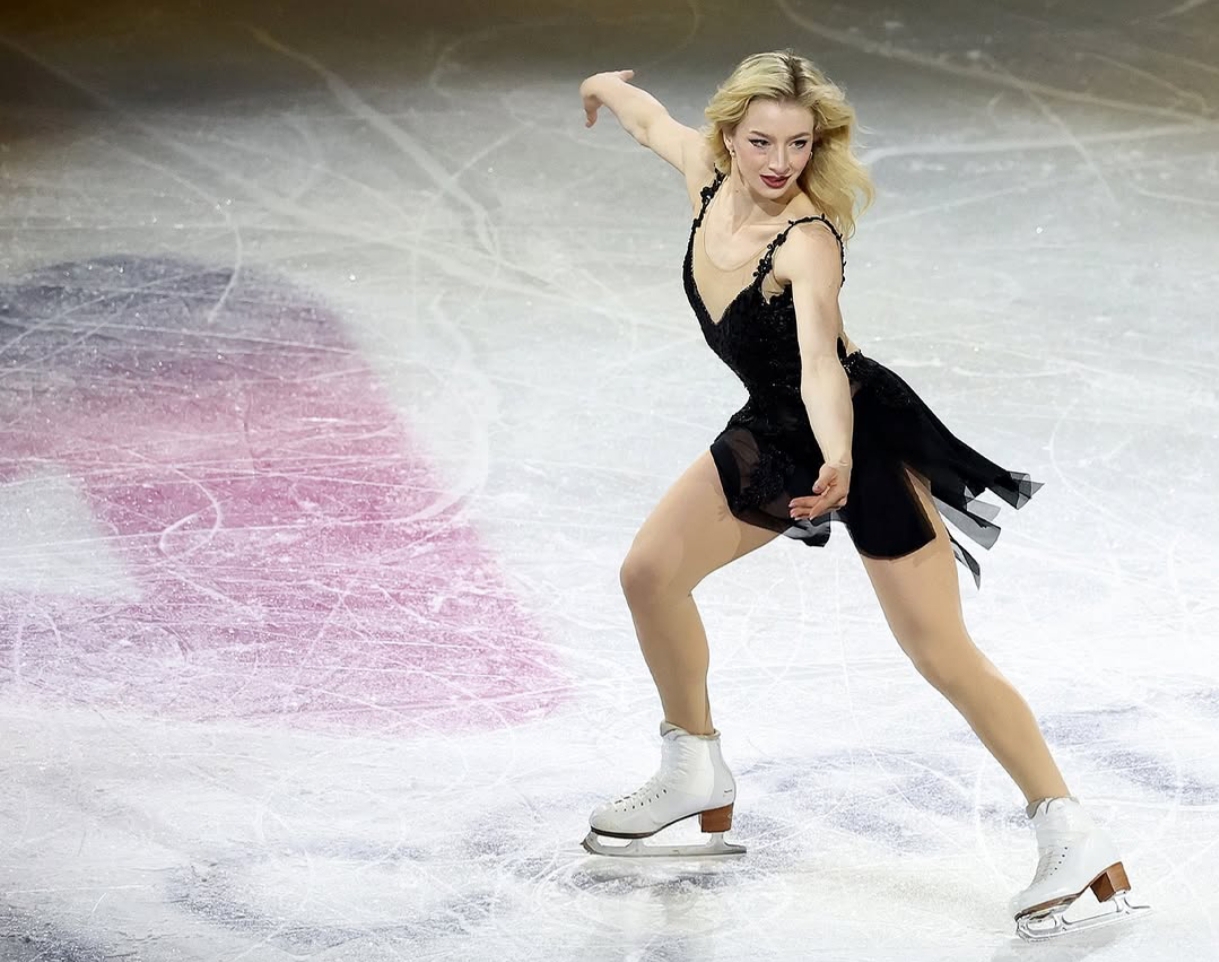 La patinadora Amber Glenn rompe el silencio sobre la menstruación en el deporte