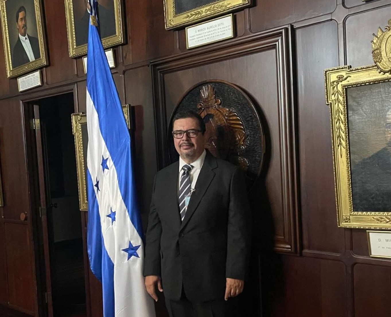 Moisés Molina asume como nuevo titular de la Secretaría de Agricultura y Ganadería