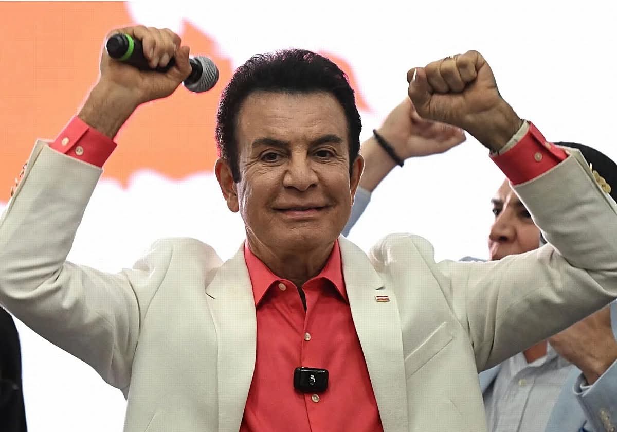 Nasralla descarta unirse a Libre y apuesta por nuevo movimiento dentro del Partido Liberal