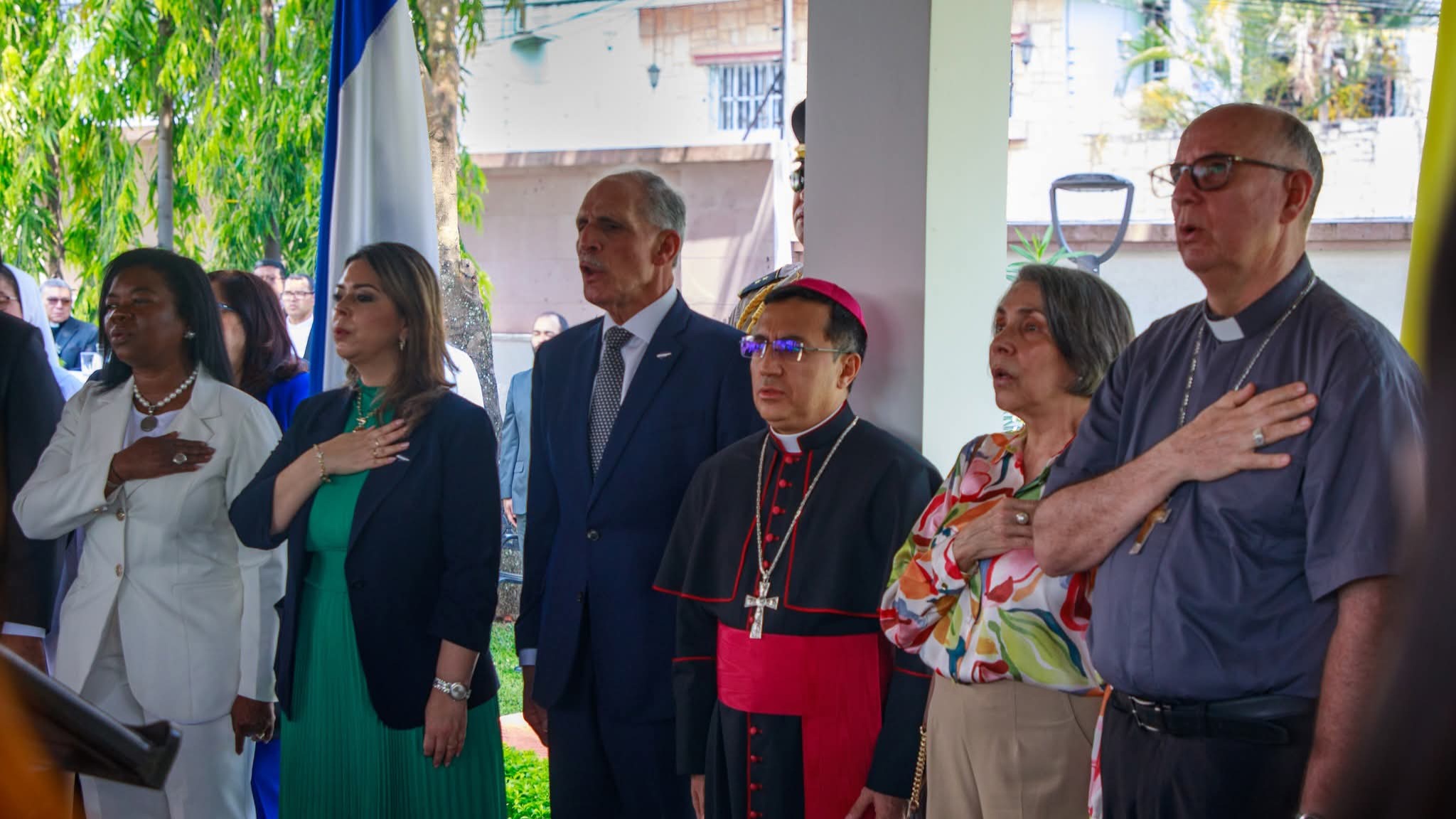 Presidente Asfura destaca liderazgo del papa León XIV durante celebración de la Santa Sede en Honduras