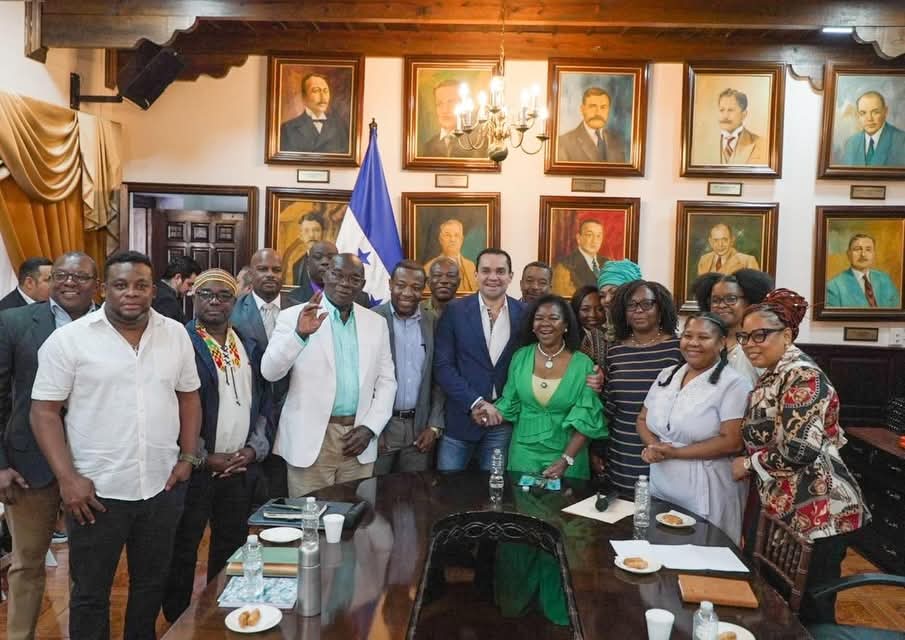 Presidente del CN escucha a organizaciones afrodescendientes y analiza reformas contra el racismo y por mayor representación electoral