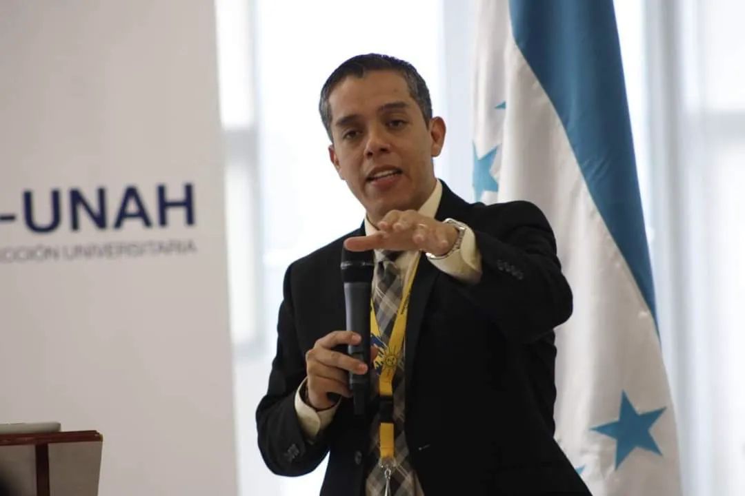 Rector de la UNAH rechaza versión de diputada y denuncia recorte millonario al presupuesto 2026