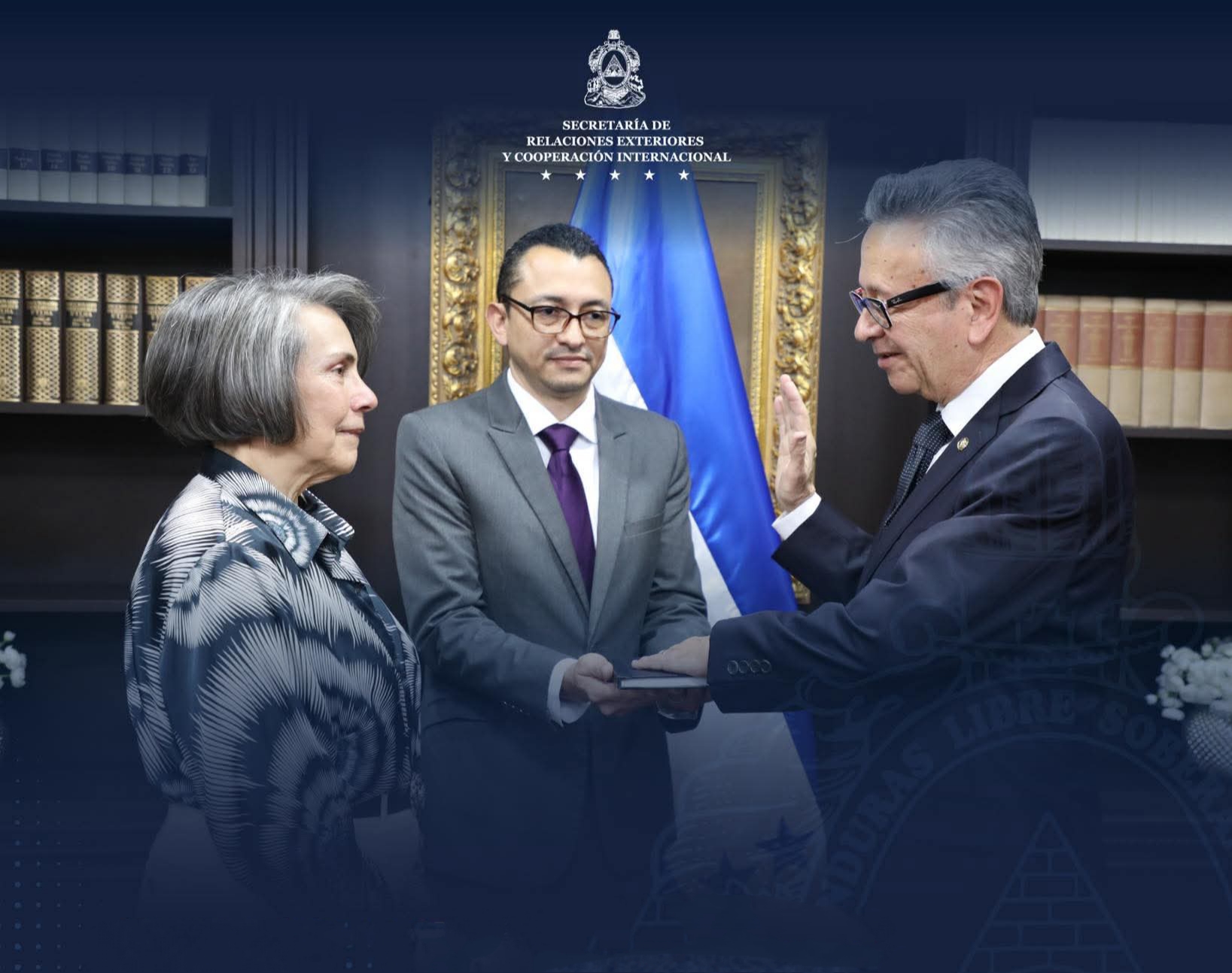 Roberto Flores Bermúdez juramentado como Embajador de Honduras en Estados Unidos