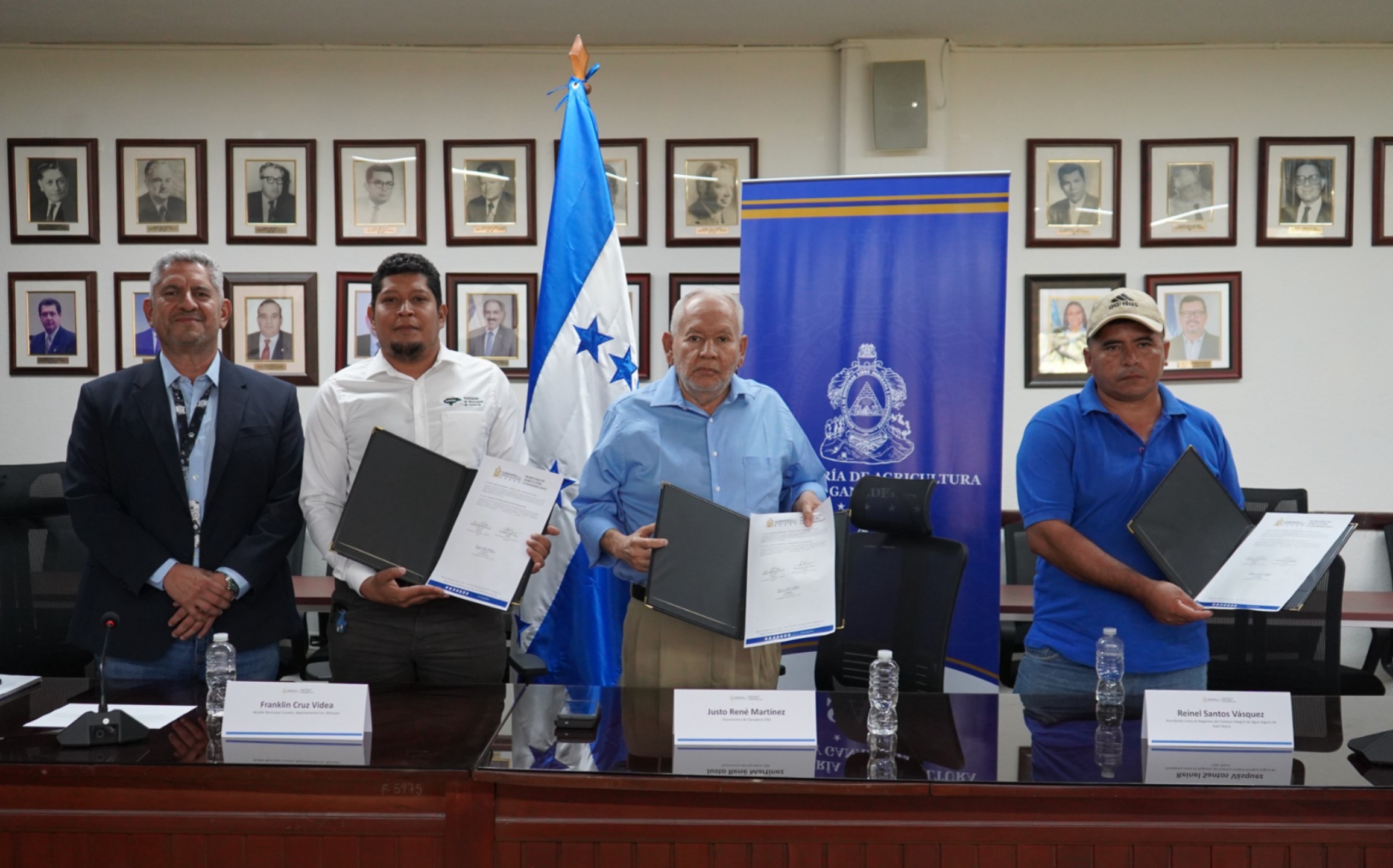 SAG, Alcaldía de Curarén y Junta de Regantes firman convenio para sistema de riego en el Corredor Seco