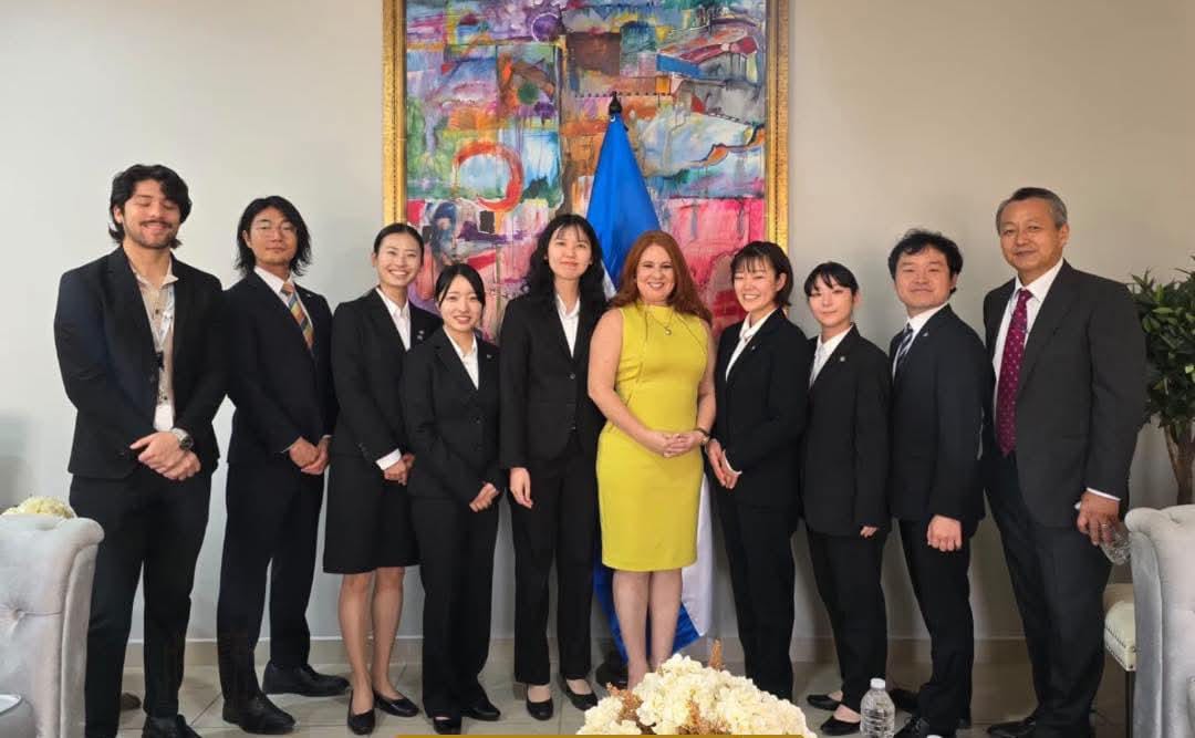 Subsecretaría de Cooperación recibe a voluntarios de JICA en el marco del 50 aniversario del programa en Honduras