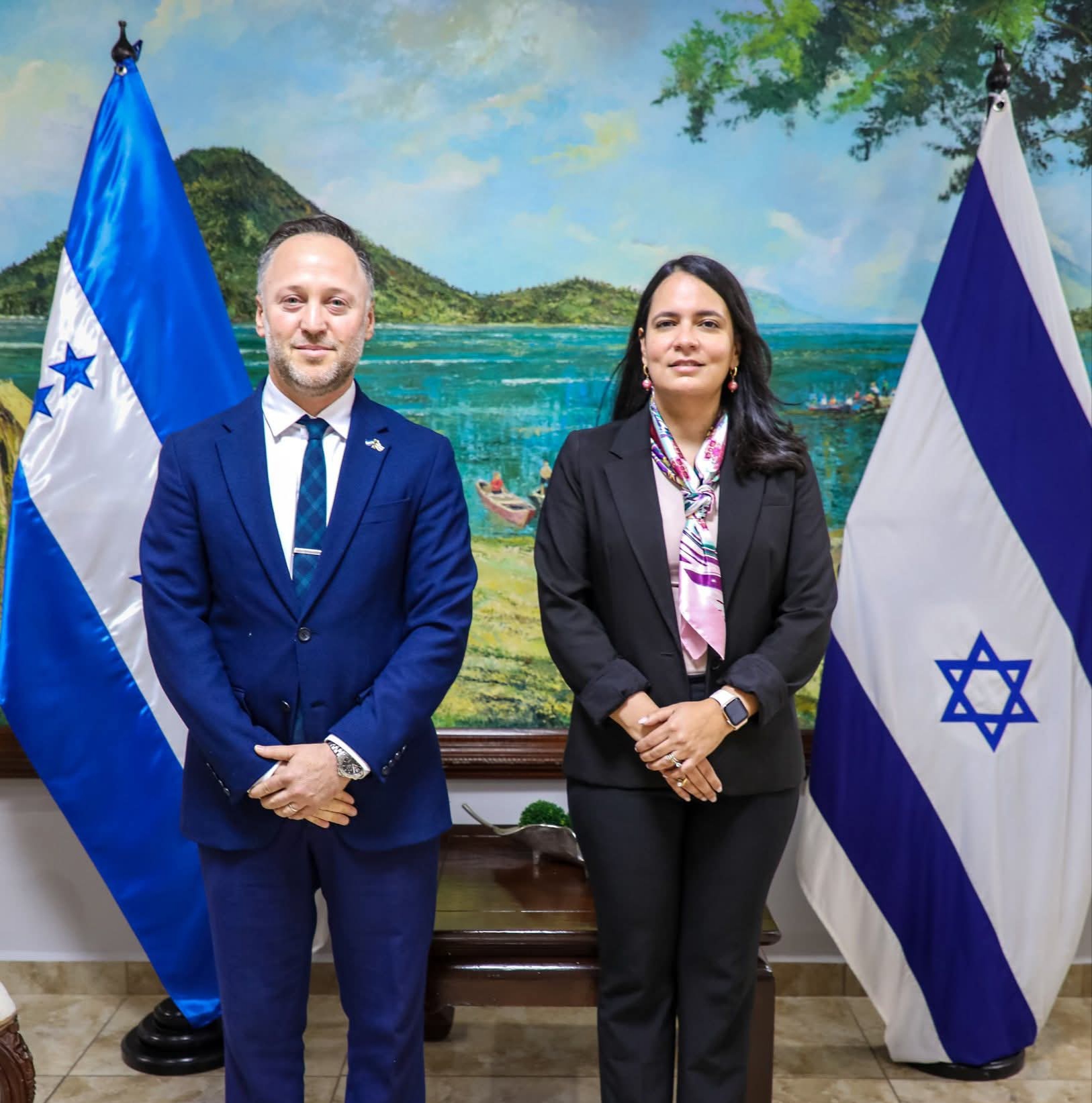 Subsecretaria Pamela Handal recibe al Embajador de Israel para abordar agenda bilateral