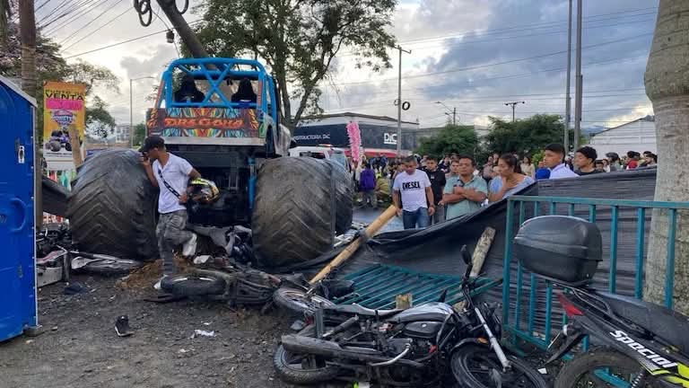 Tragedia en espectáculo automovilístico en Colombia: camión monstruo arrolla al público y deja tres muertos y 38 heridos